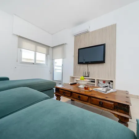 Apartment Seafront 1 Bedroom Flat Limassol